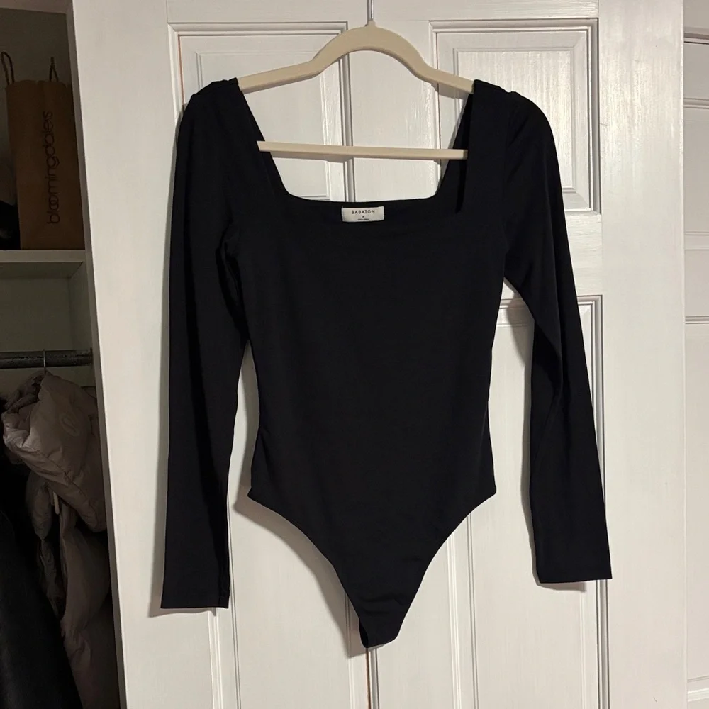 Aritzia Babaton Contour squareneck bodysuit - Picture 1 of 3